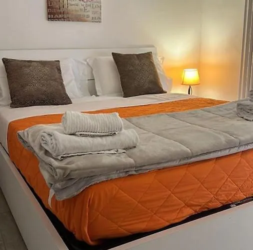 Basic Separate Building Triple Room